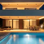 New Luxury Noel With Tennis Court