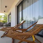 New Luxury Noel With Tennis Court