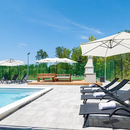 New Luxury Noel With Tennis Court Villa