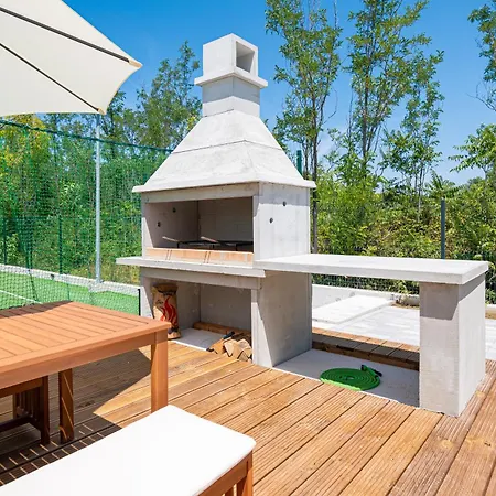 New Luxury Noel With Tennis Court