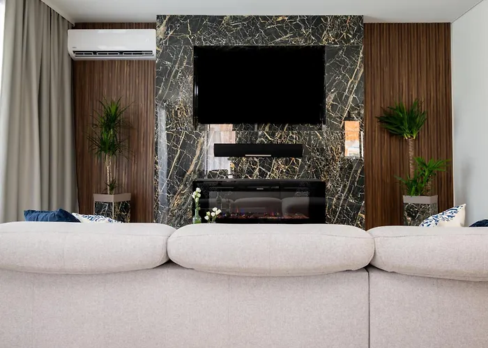 New Luxury Noel With Tennis Court Vila *
