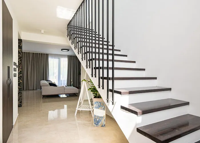 Vila New Luxury Noel With Tennis Court