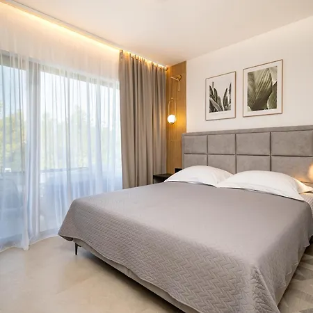 Vila New Luxury Noel With Tennis Court *