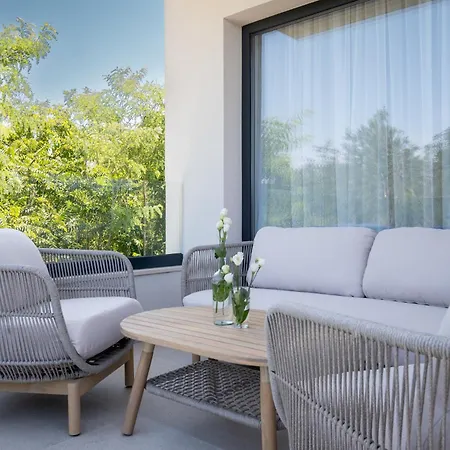 Vila New Luxury Noel With Tennis Court