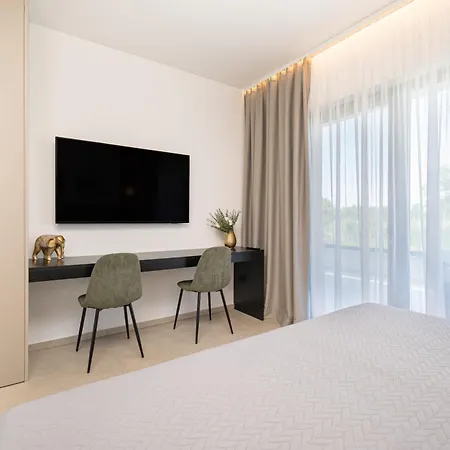 Vila New Luxury Noel With Tennis Court Privlaka (Zadar)