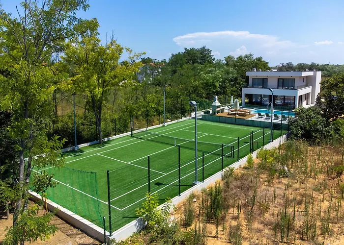 New Luxury Noel With Tennis Court Вилла *